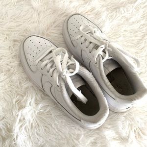 Nike Air Force 1 size 5Y 23.5cm
